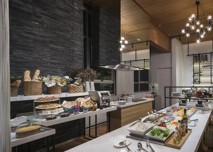 Somerset Sukhumvit Thonglor Hotel